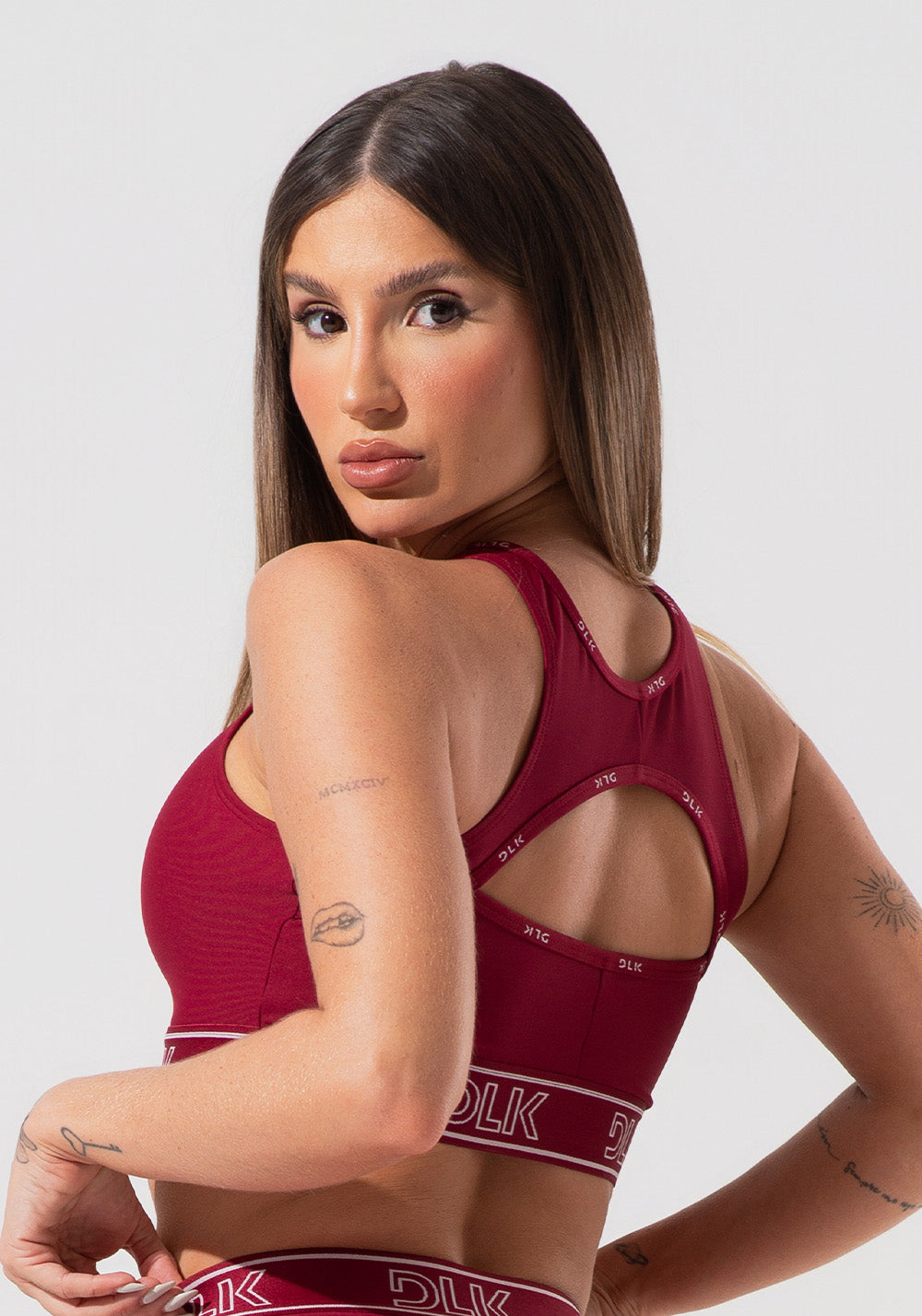 Top Fitness Feminino Com Bojo E Costas Vazadas Com Elástico Activity Dlk Vermelho Cereja