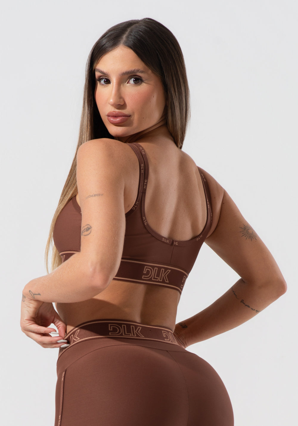 Top Fitness Feminino com Bojo e Alças Duplas de Elástico Activity Dlk Marrom