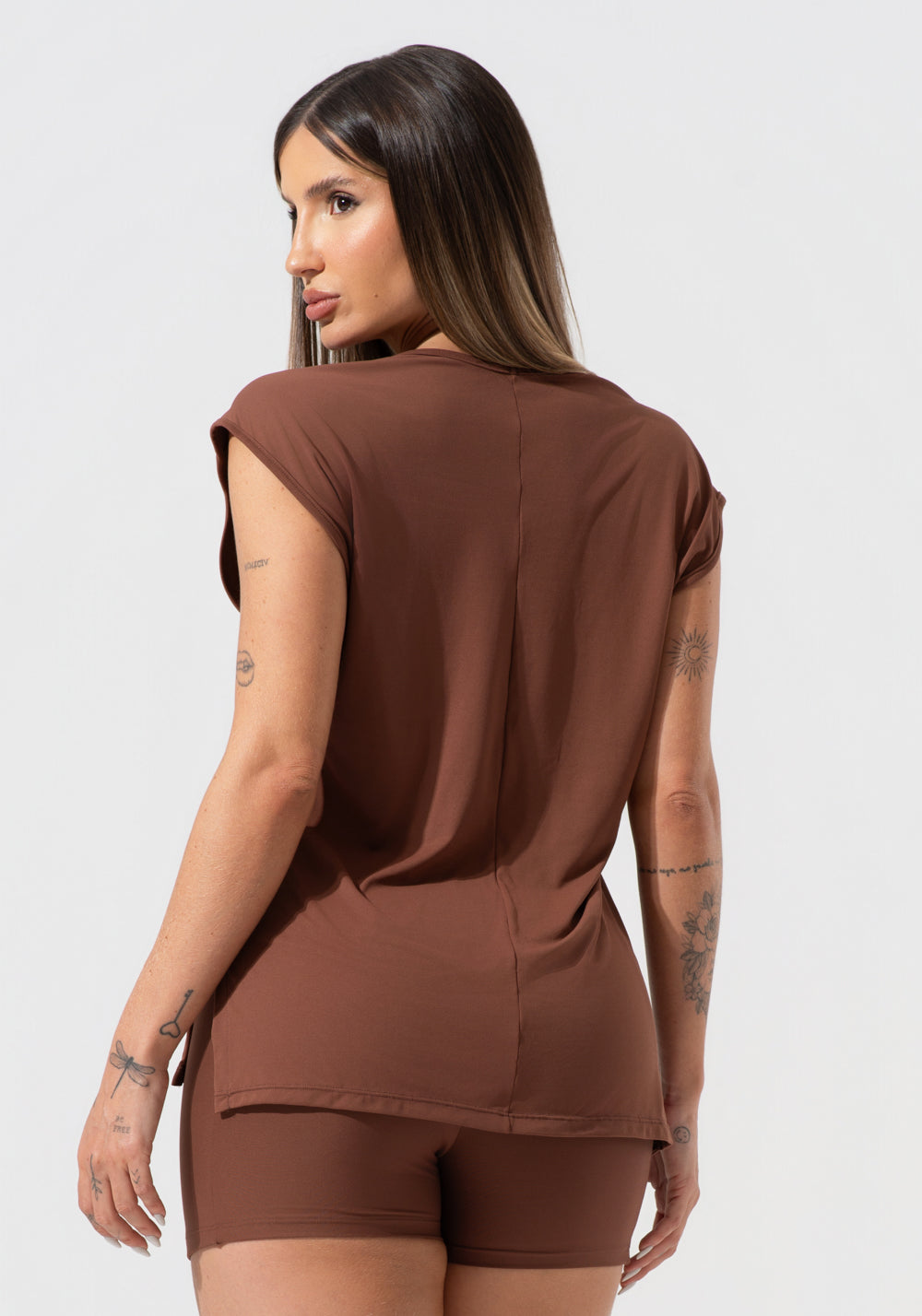 Blusa Feminina Com Elástico Nos Ombros Activity Dlk Marrom