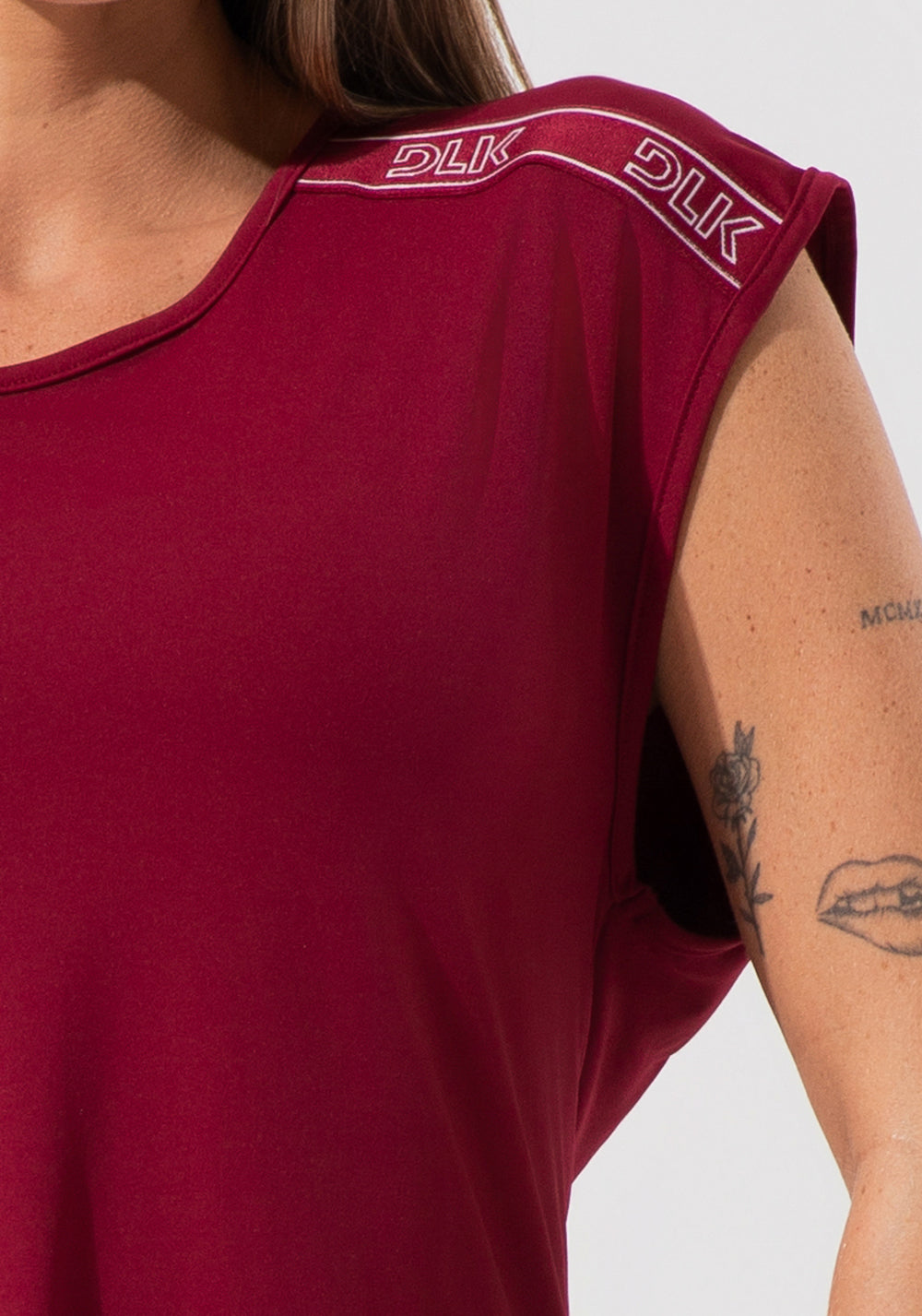 Blusa Feminina Com Elástico Nos Ombros Activity Dlk Vermelho Cereja