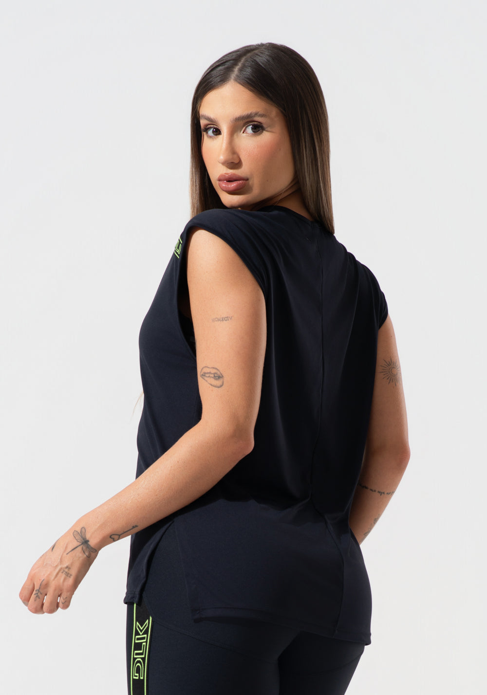 Blusa Feminina Com Elástico Nos Ombros Activity Dlk Preto