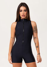 Macaquinho Fitness Feminino Preto Com Zíper E Recortes Aura Dlk