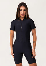 Macaquinho Bermuda Fitness Feminino Preto Com Manga E Zíper Aura Dlk