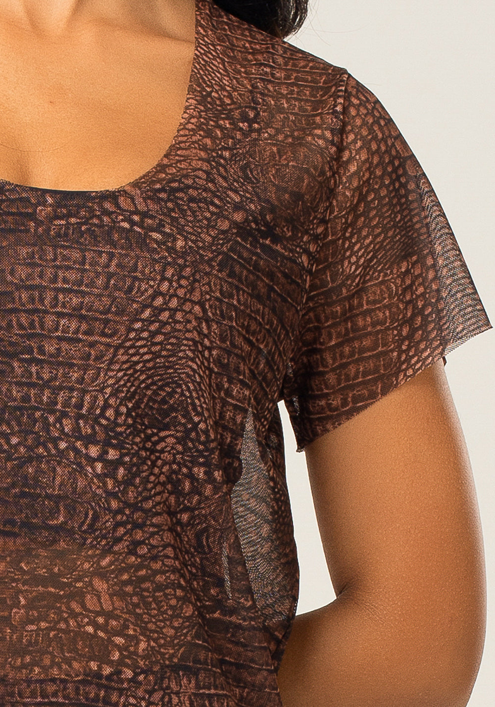 Blusa Baby Look Feminina De Tule Estampada Croco Animal Printed Dlk