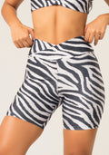 Bermuda Fitness Feminina Com Cós Transpassado Estampada Zebra Animal Printed Dlk