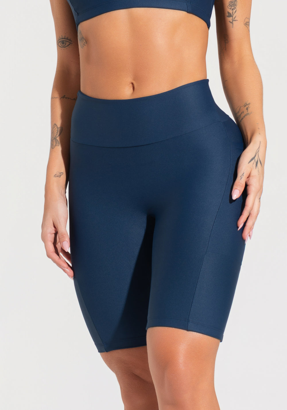 Bermuda De Treino Feminina Com Bolsos Básica Dlk Azul Marinho