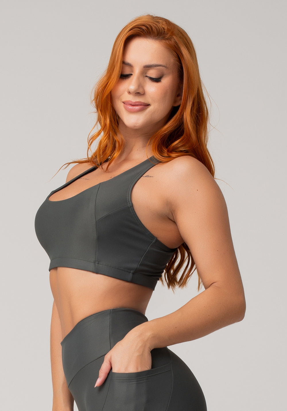 Top De Treino Feminino Modelo Nadador Básico Dlk Grafite
