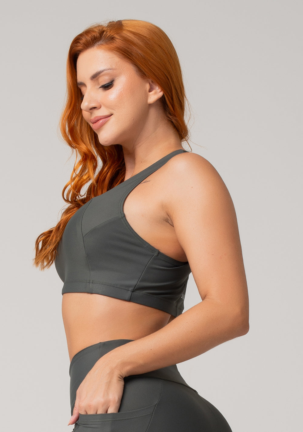 Top De Treino Feminino Modelo Nadador Básico Dlk Grafite