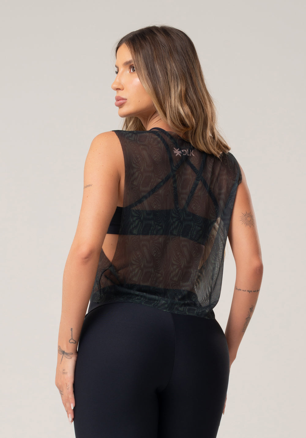 Cropped Feminino De Tule Estampado Energy Verde Printed Dlk