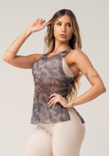 Camiseta Feminina De Tule Com Abertura Lateral Estampada Strong Nude Printed Dlk