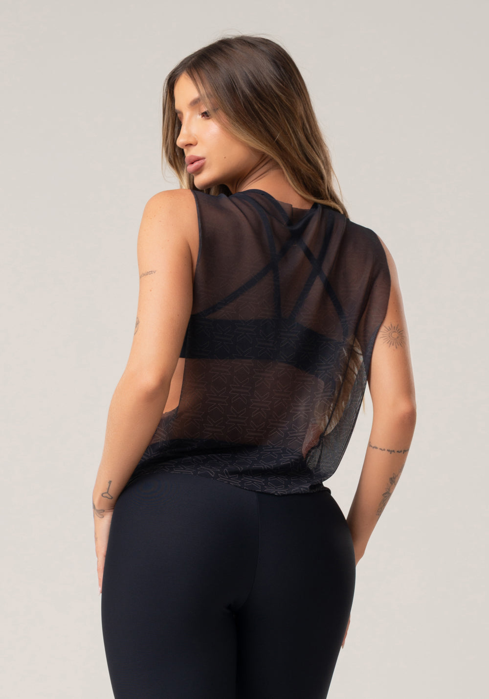 Cropped Feminino De Tule Estampado Motivation Preto Printed Dlk