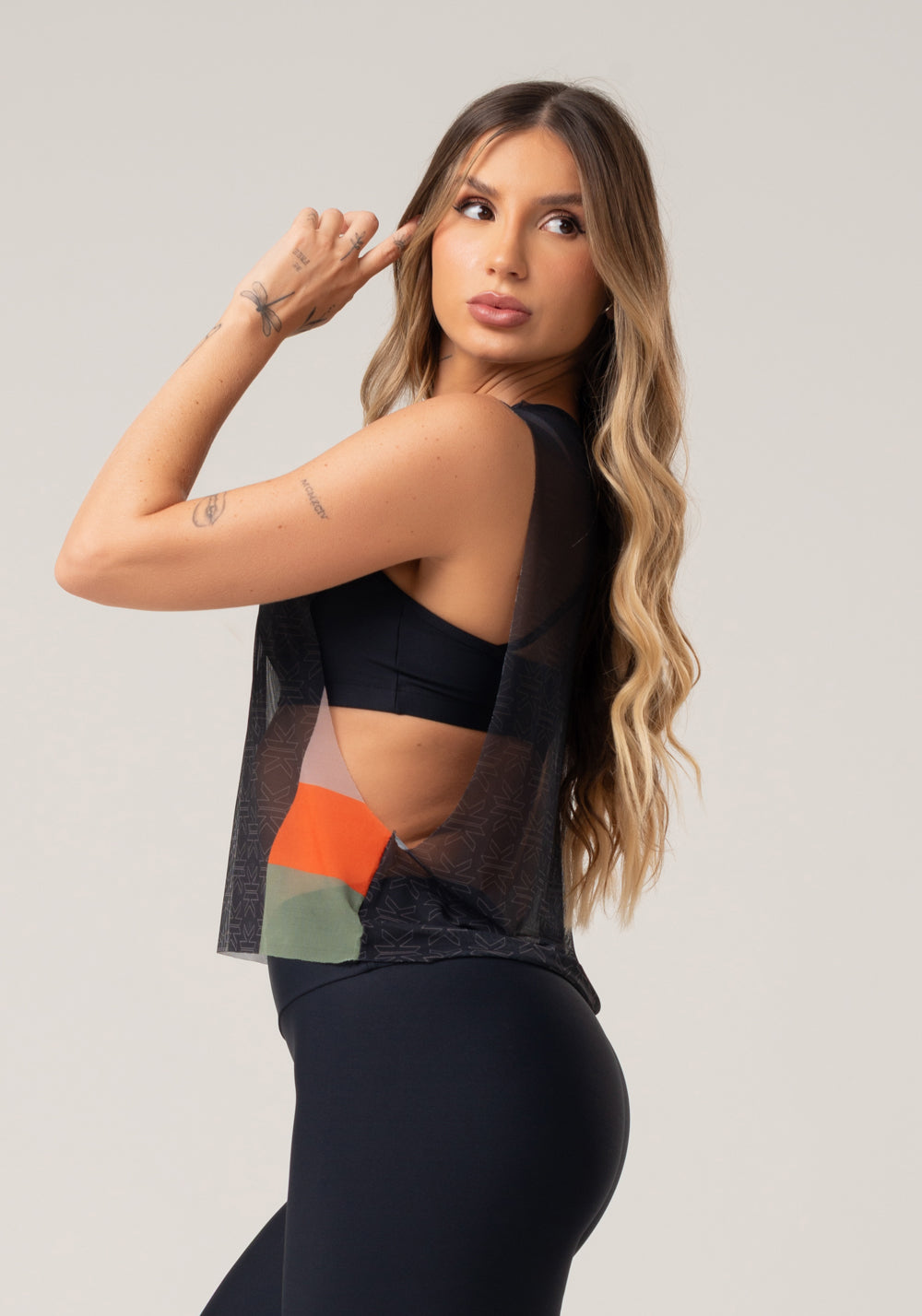 Cropped Feminino De Tule Estampado Motivation Preto Printed Dlk