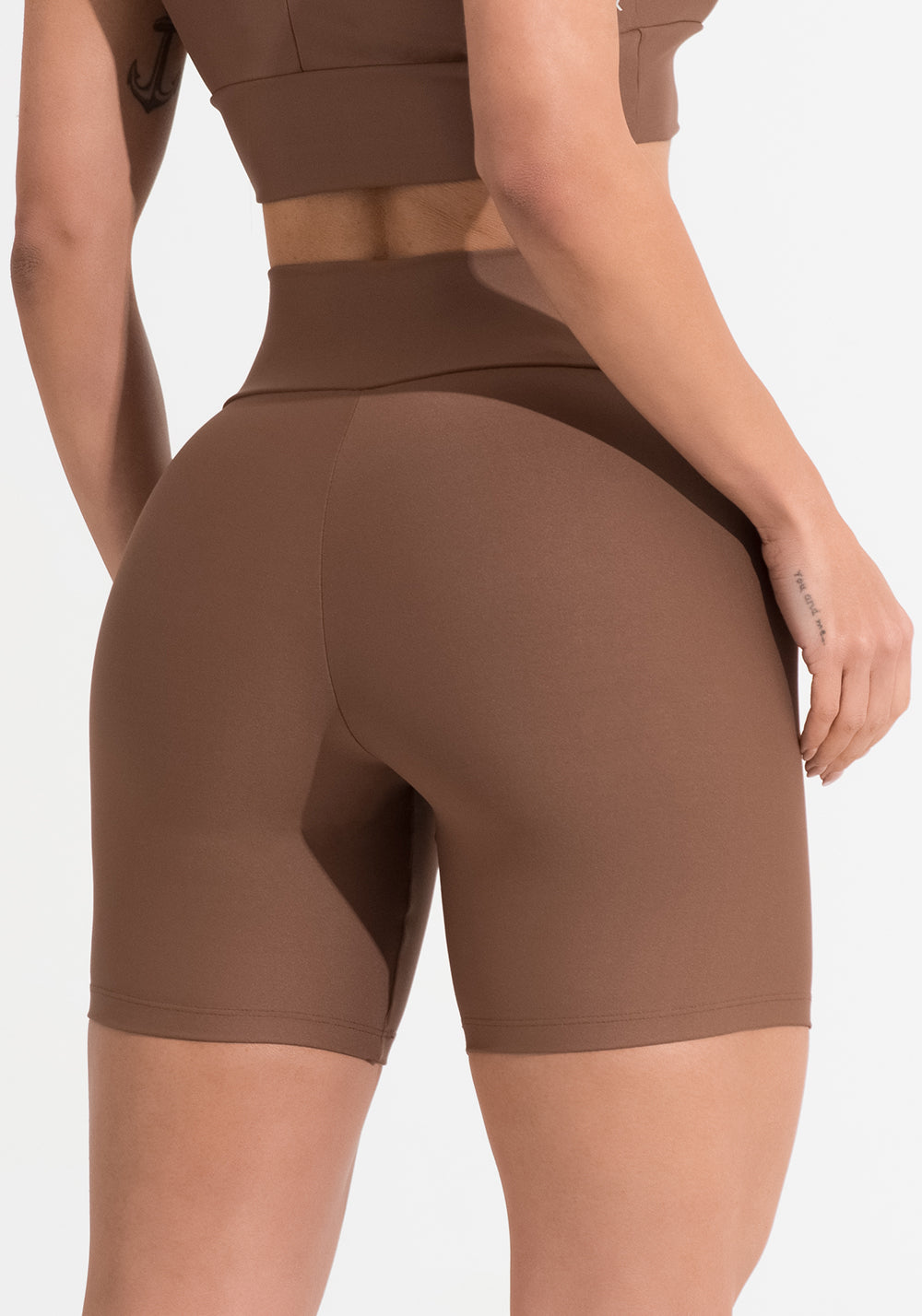 Bermuda Fitness Feminina Marrom Aura Dlk
