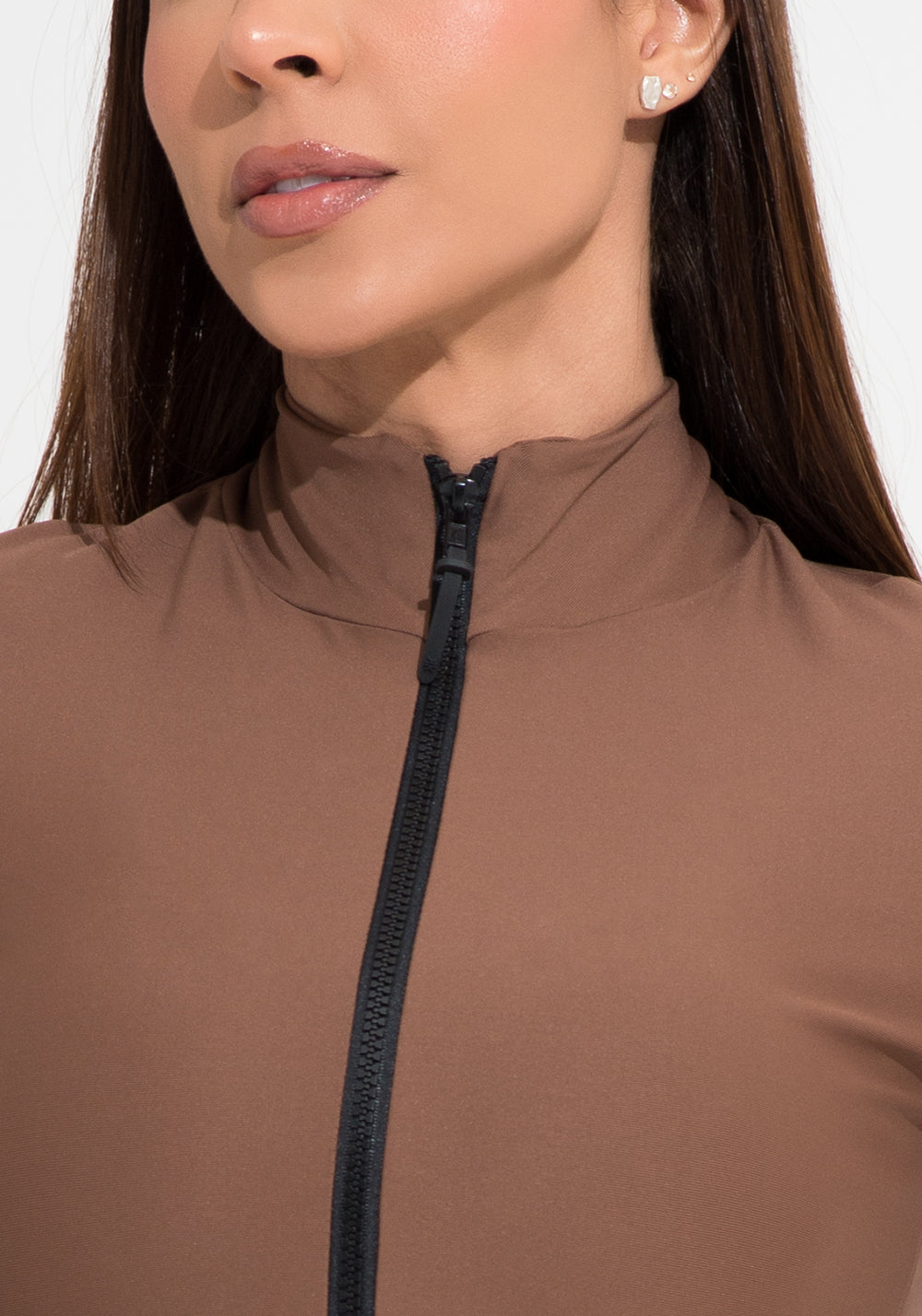 Casaco Fitness Feminino Marrom com Zíper e Bolsos Aura Dlk