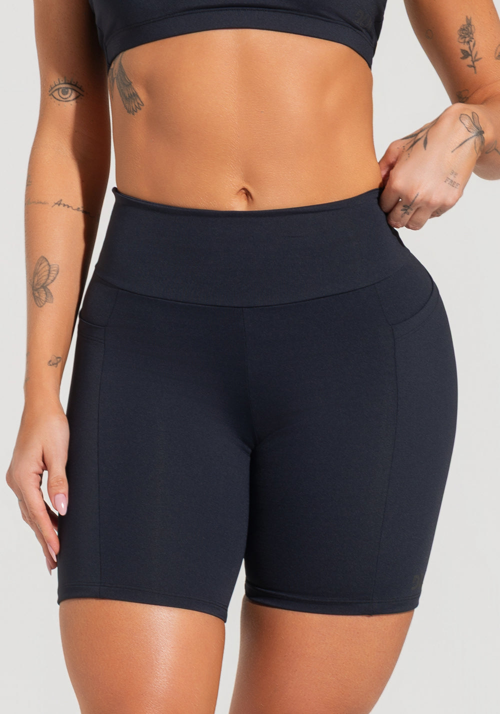 Bermuda Fitness Feminina Com Bolsos Soul Dlk Preto