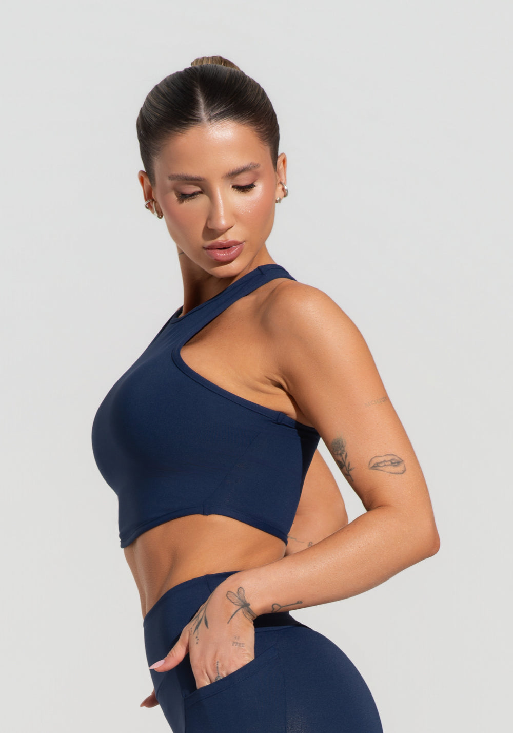 Cropped Fitness Feminino Com Cava Americana Soul Dlk Azul Marinho