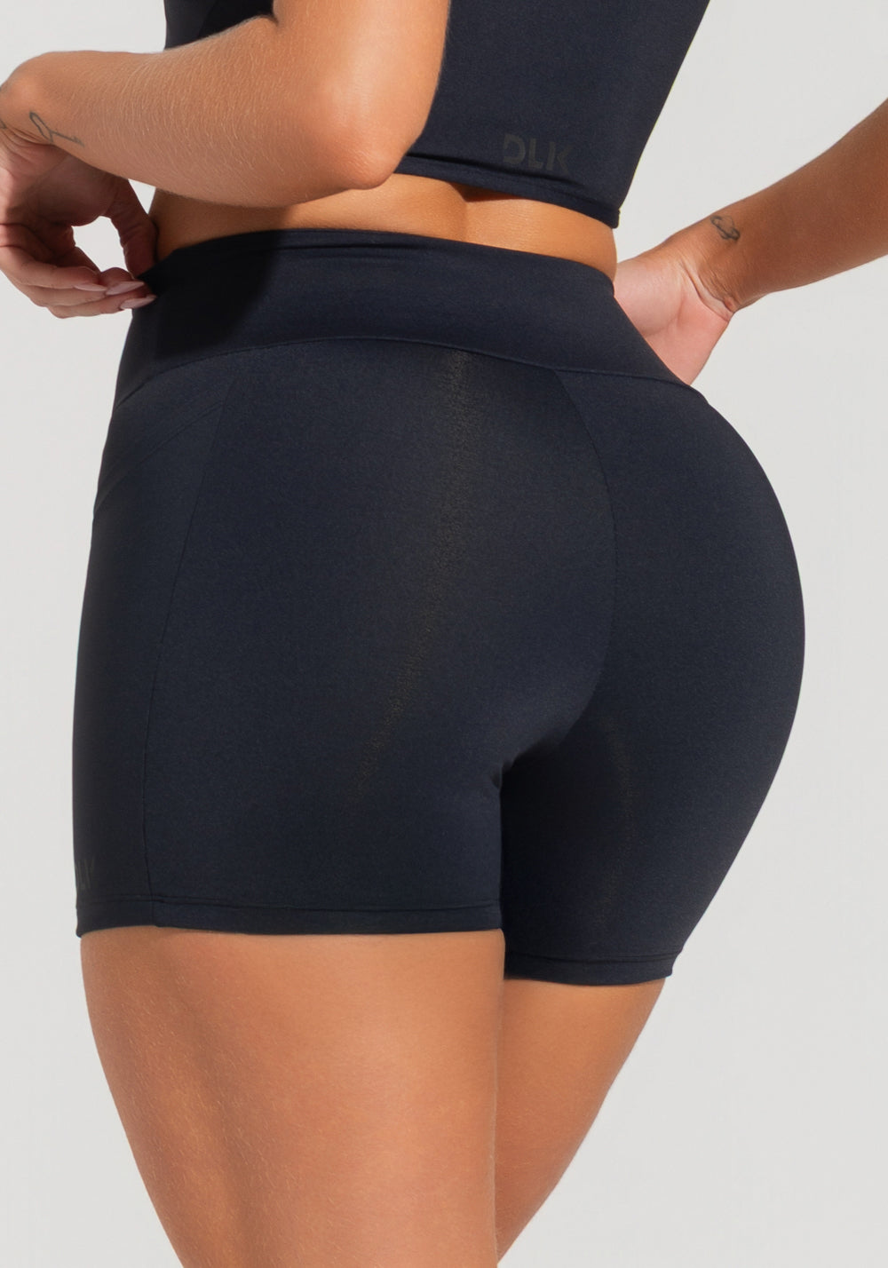 Short Fitness Feminino Com Bolsos Soul Dlk Preto