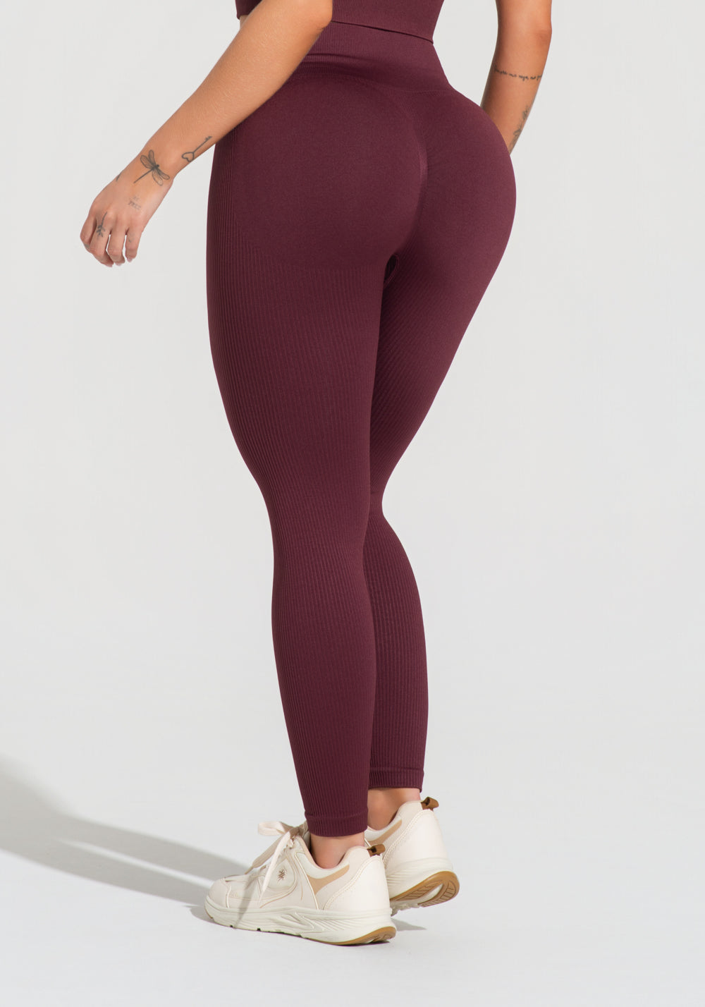 Legging Fitness Feminina Vinho Canelada Modela Bumbum Seamless+ Dlk