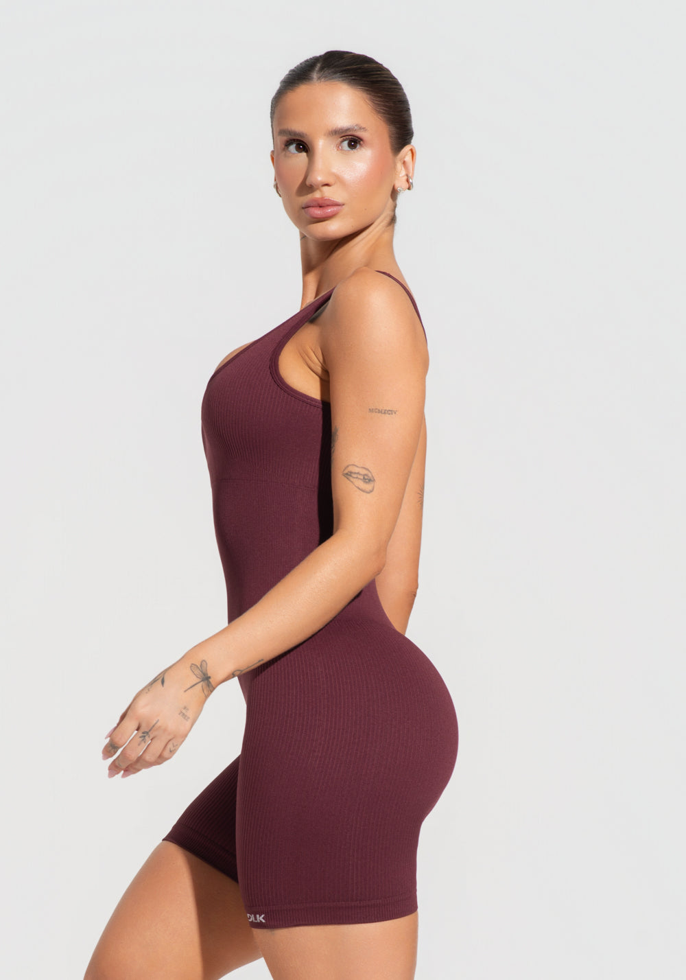 Macaquinho Fitness Feminino Vinho Canelado Com Bojo Seamless+ Dlk