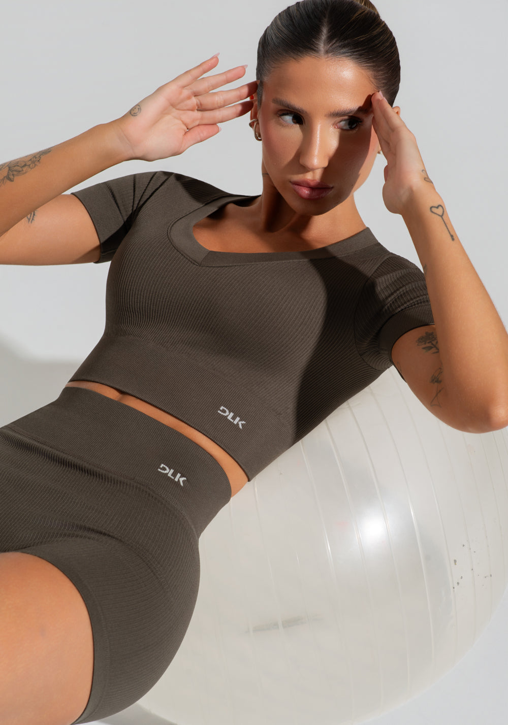 Cropped Feminino Verde Oliva Canelado Seamless+ Dlk