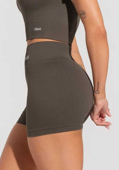 Short Fitness Feminino Verde Oliva Canelado Com Cós Alto Seamless+ Dlk