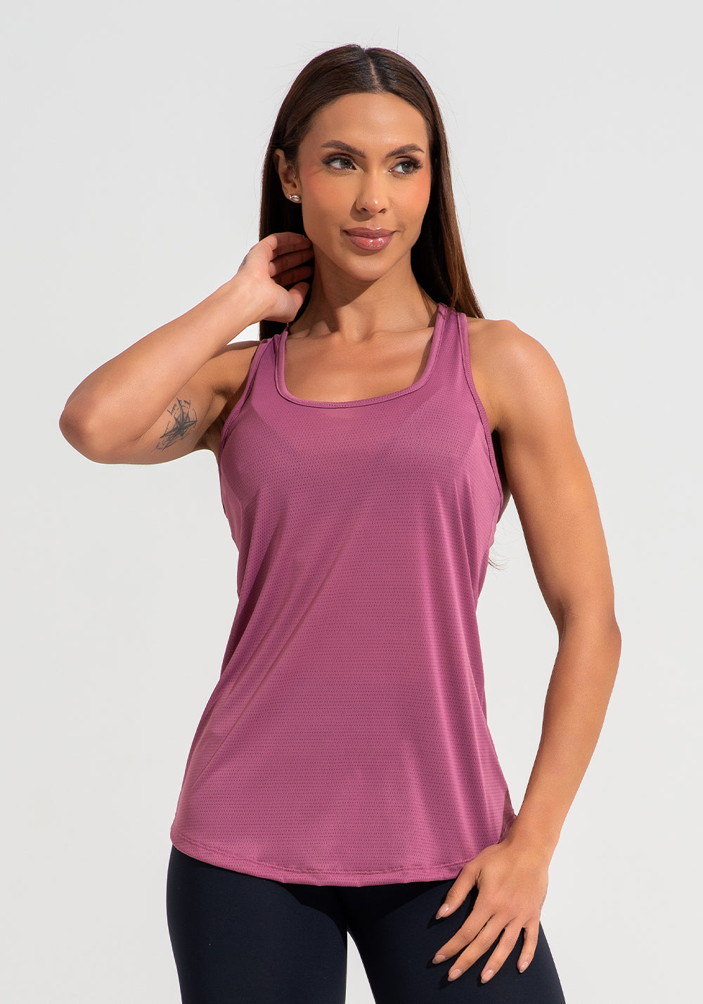 Camiseta Fitness Feminina De Poliamida Modelo Nadador Básica Dlk Rosa Antigo