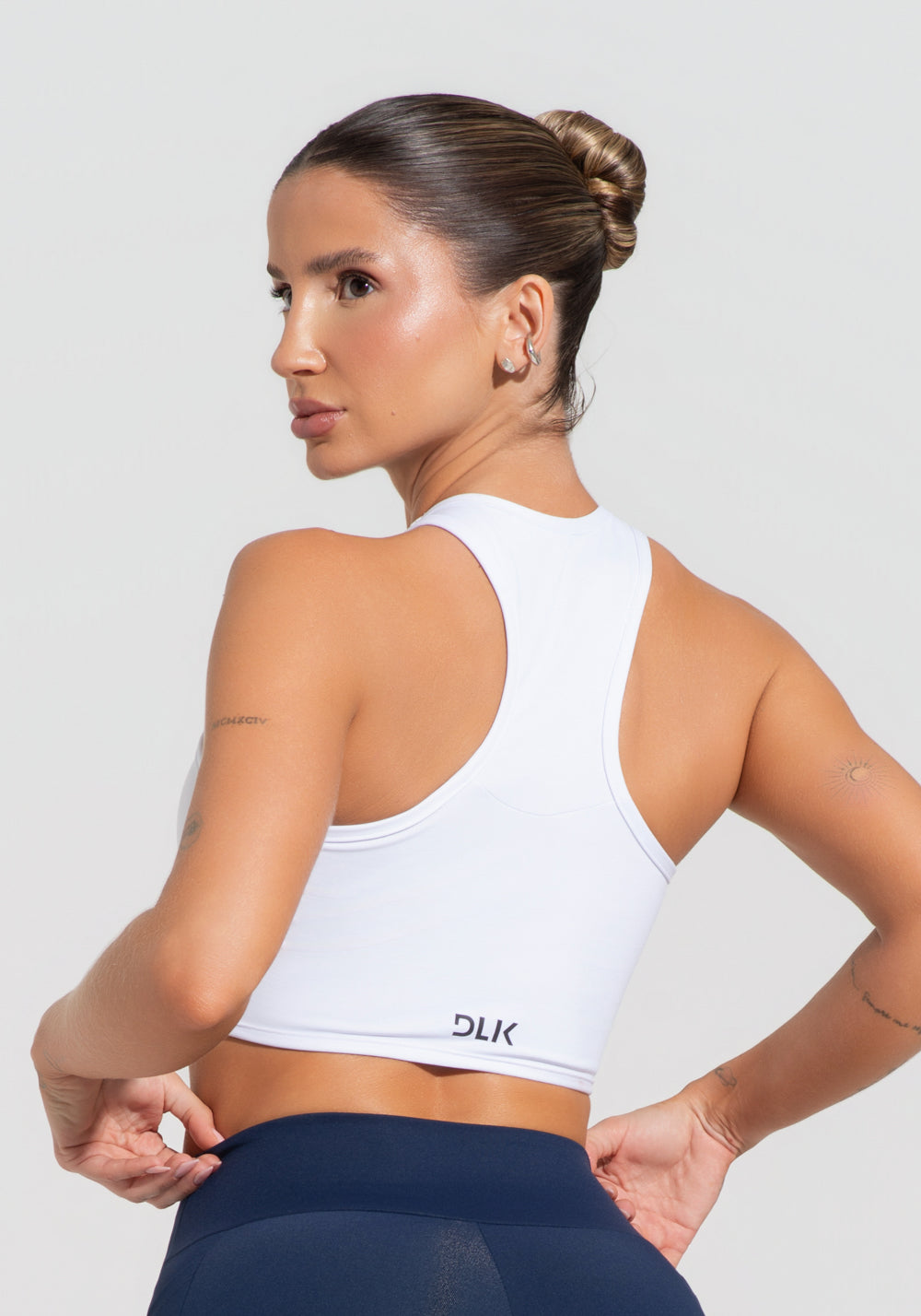 Cropped Fitness Feminino Com Cava Americana Soul Dlk Branco