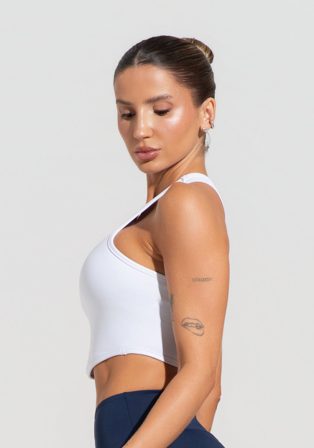 Cropped Fitness Feminino Com Cava Americana Soul Dlk Branco