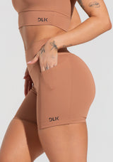 Short Fitness Feminino Com Bolsos Soul Dlk Caramelo