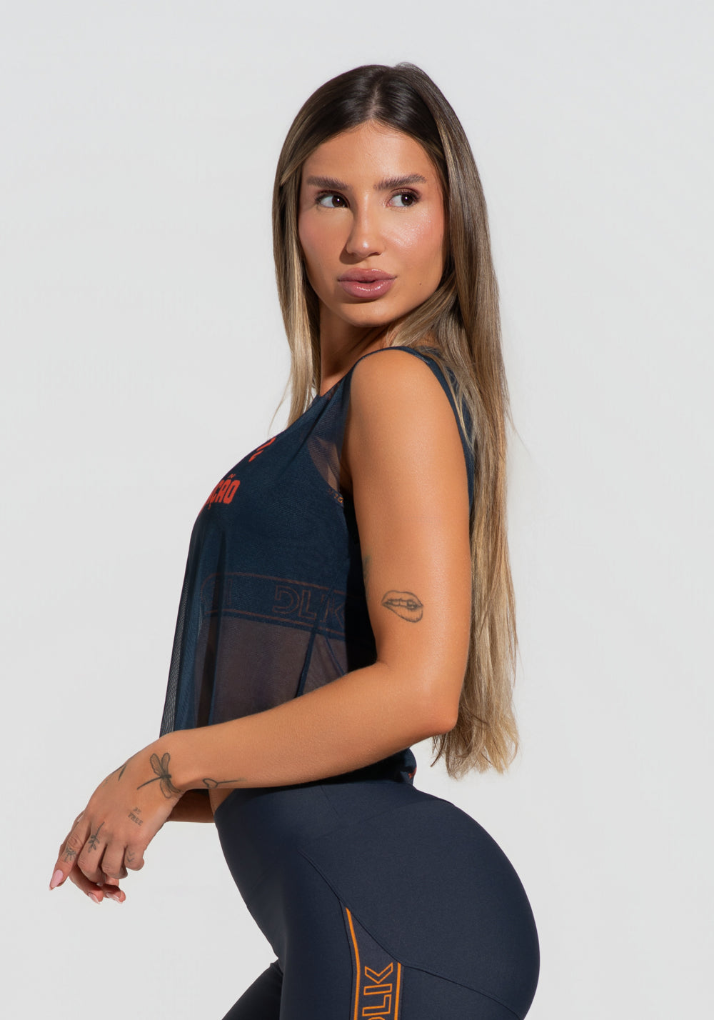 Cropped Feminino De Tule Grafite Estampado Transformação Activity Dlk