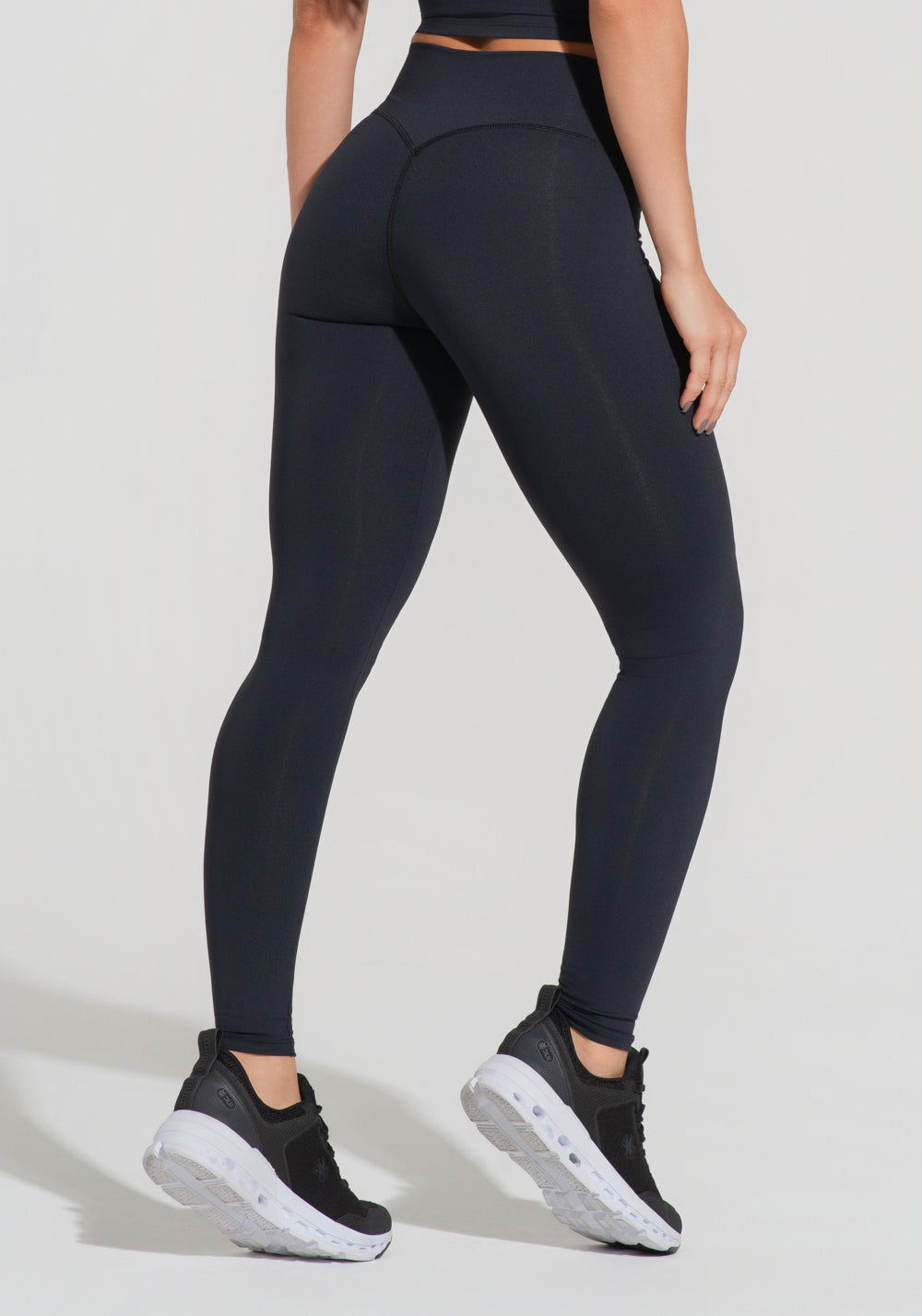 Legging Fitness Feminina Com Cós Em V Preto Básica Dlk