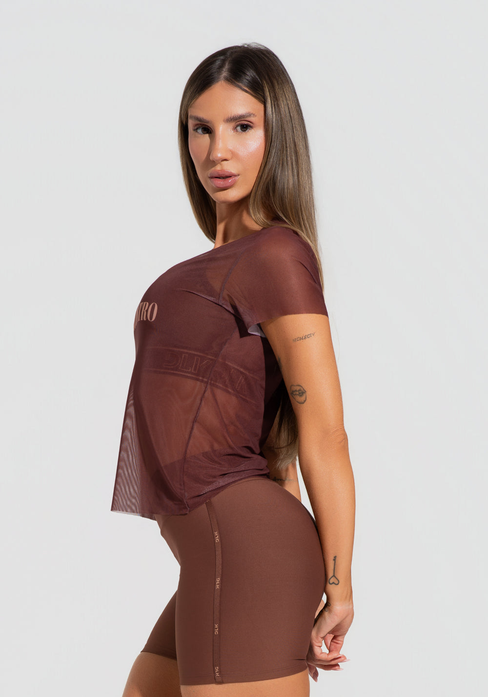 Blusa Baby Look Feminina De Tule Marrom Estampada Reencontro Activity Dlk