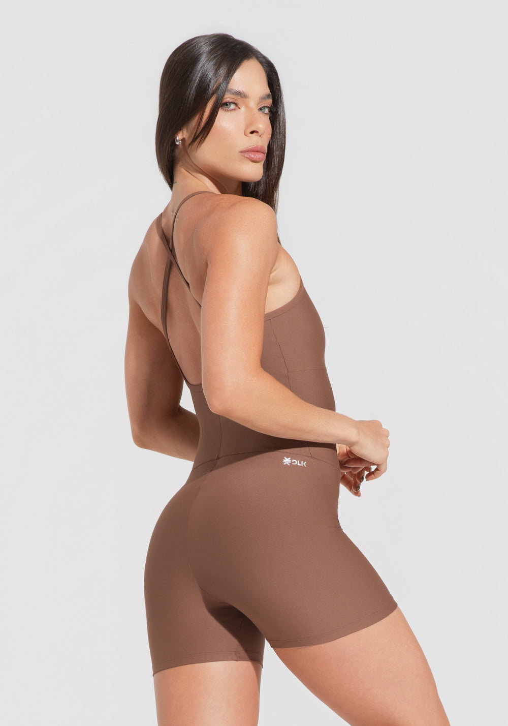Macaquinho Fitness Feminino Marrom Com Alças Cruzadas Aura Dlk