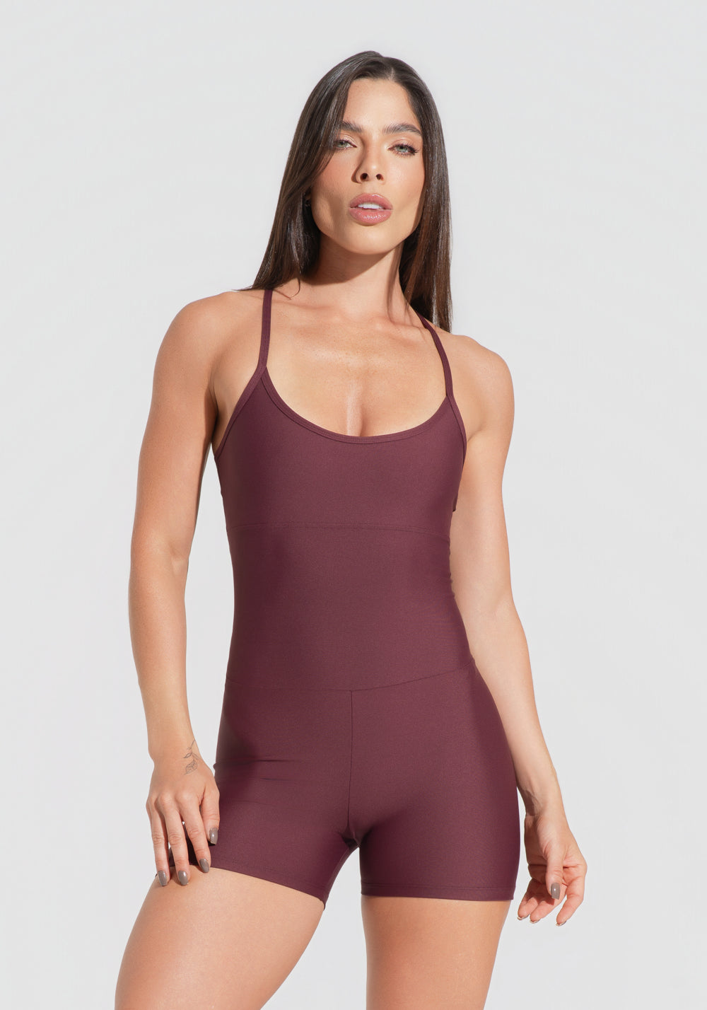 Macaquinho Fitness Feminino Vinho Com Alças Cruzadas Aura Dlk