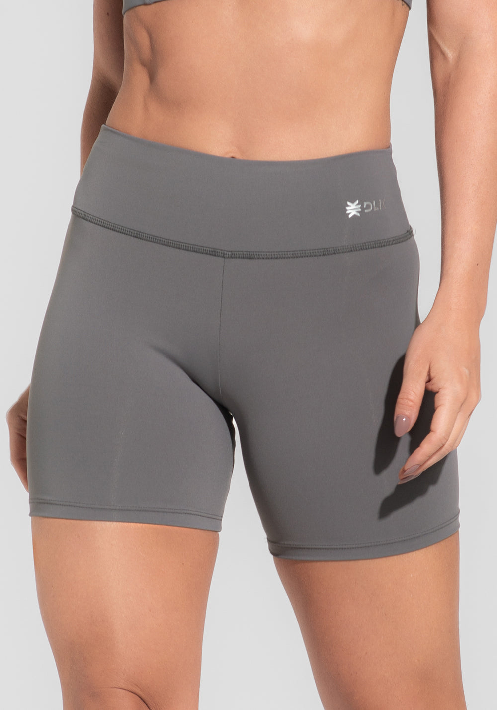 Short Fitness Feminino Cinza Básico Dlk