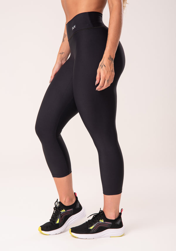 Calça Corsário Fitness Feminina Preta Basic Dlk