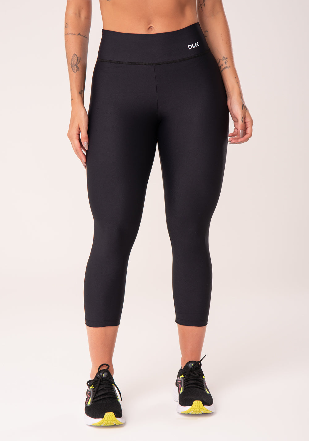 Calça Corsário Fitness Feminina Preta Basic Dlk