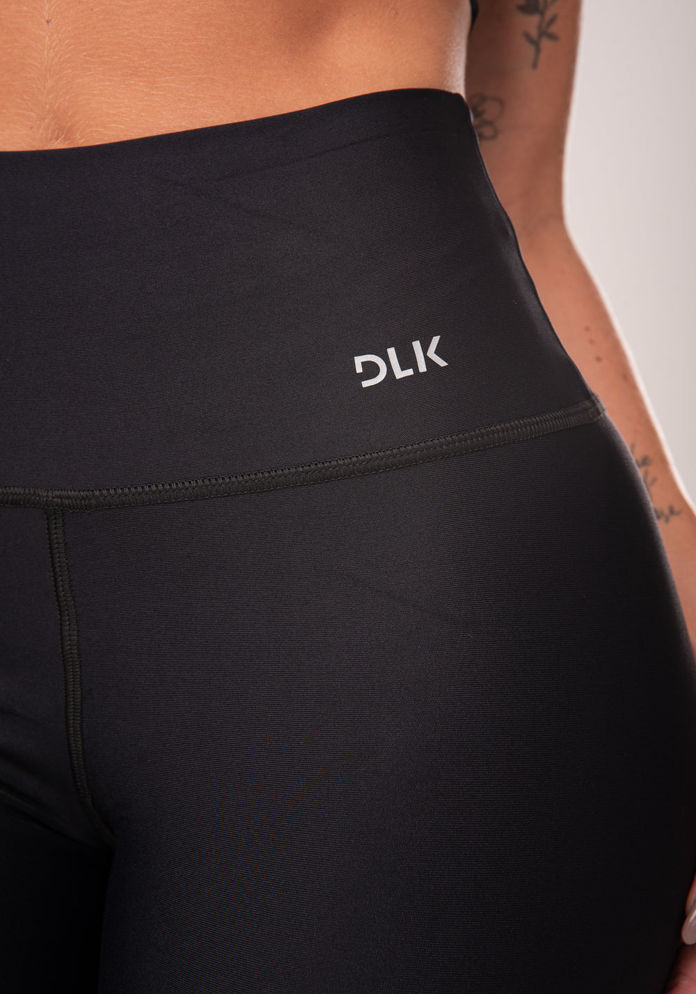 Legging Fitness Feminina Preta Cintura Alta Basic Dlk