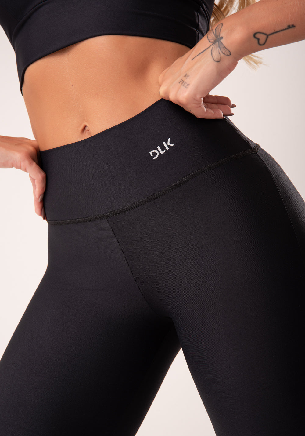 Legging Fitness Feminina Preta Basic Dlk