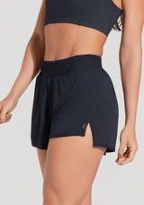 Short Fitness Feminino Soltinho Preto Básico Dlk