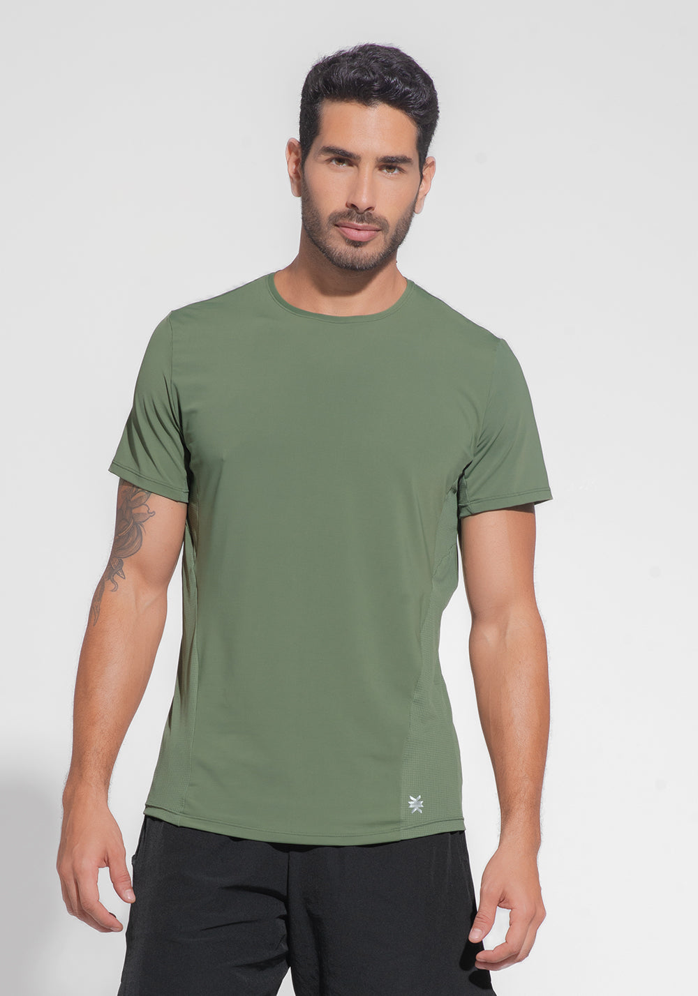 Camiseta Fitness Masculina Dry Fit Com Recortes Laterais Dlk Verde Militar