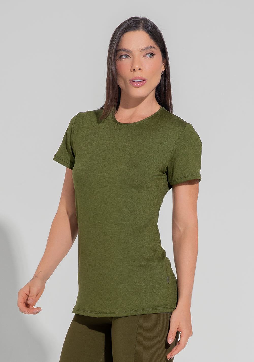 Blusa Fitness Feminina Alongada Motion Lines Dlk Verde Oliva