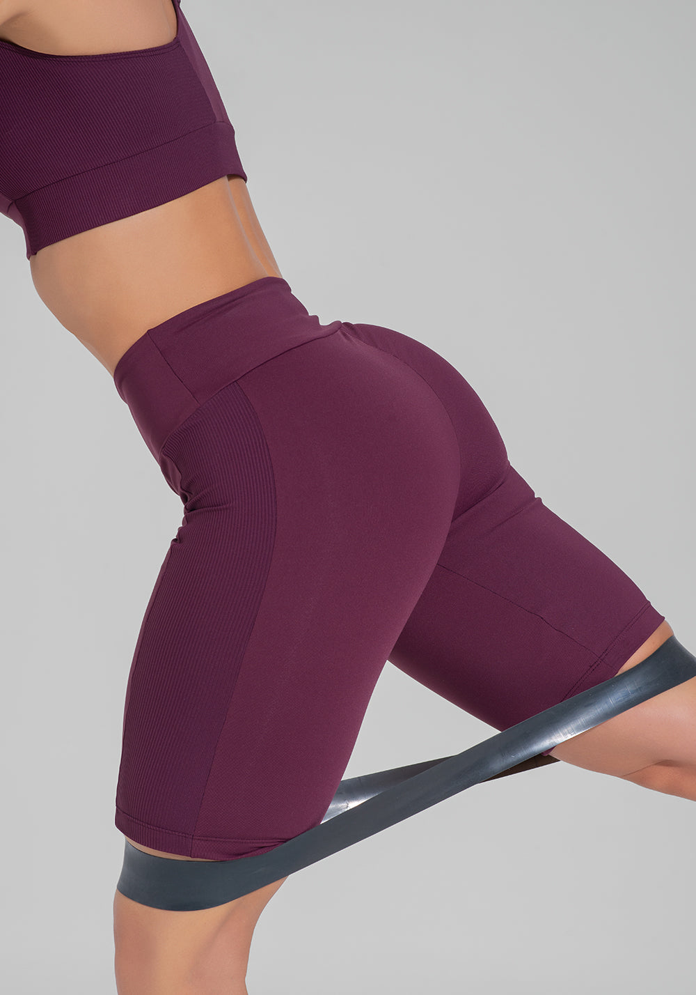 Bermuda Fitness Feminina Com Detalhe Canelado Motion Lines Dlk Vinho