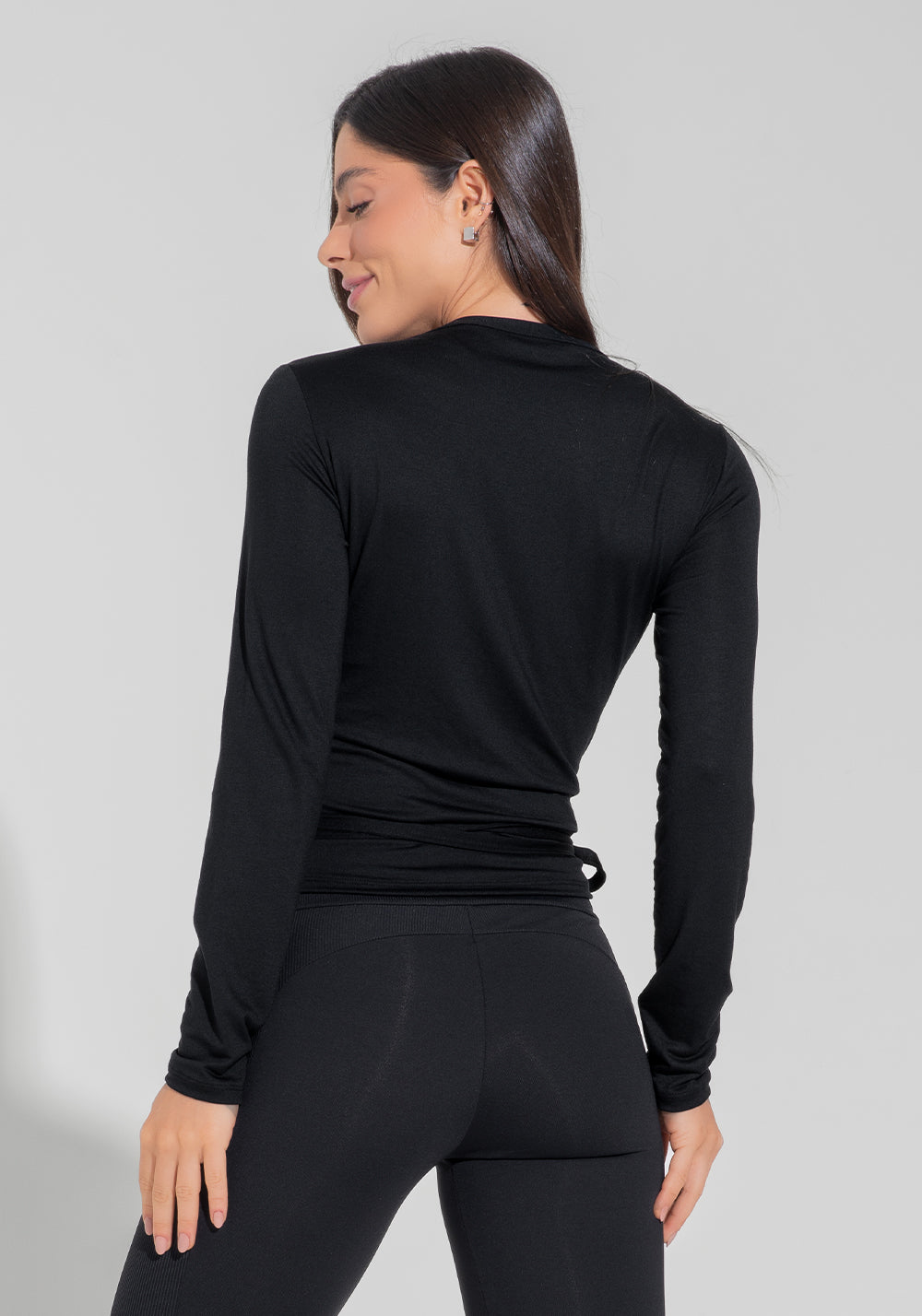 Casaco Feminino Transpassado Com Amarração Motion Lines Dlk Preto