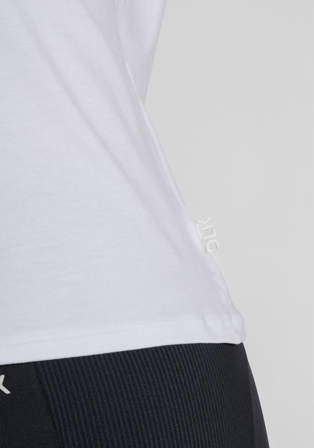 Blusa Feminina Decote Canoa Motion Lines Dlk Branco