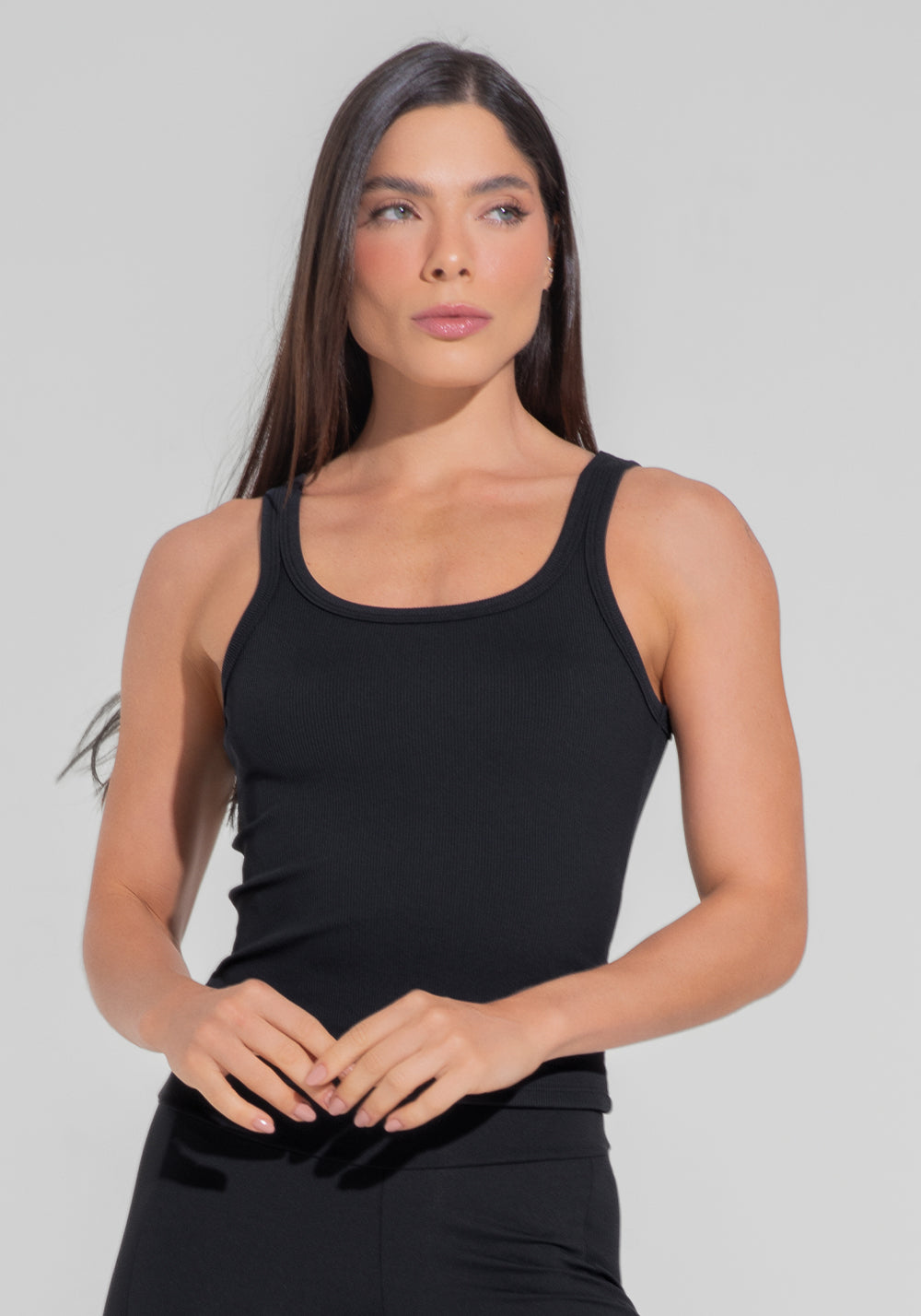 Camiseta Feminina Canelada Motion Lines Dlk Preto