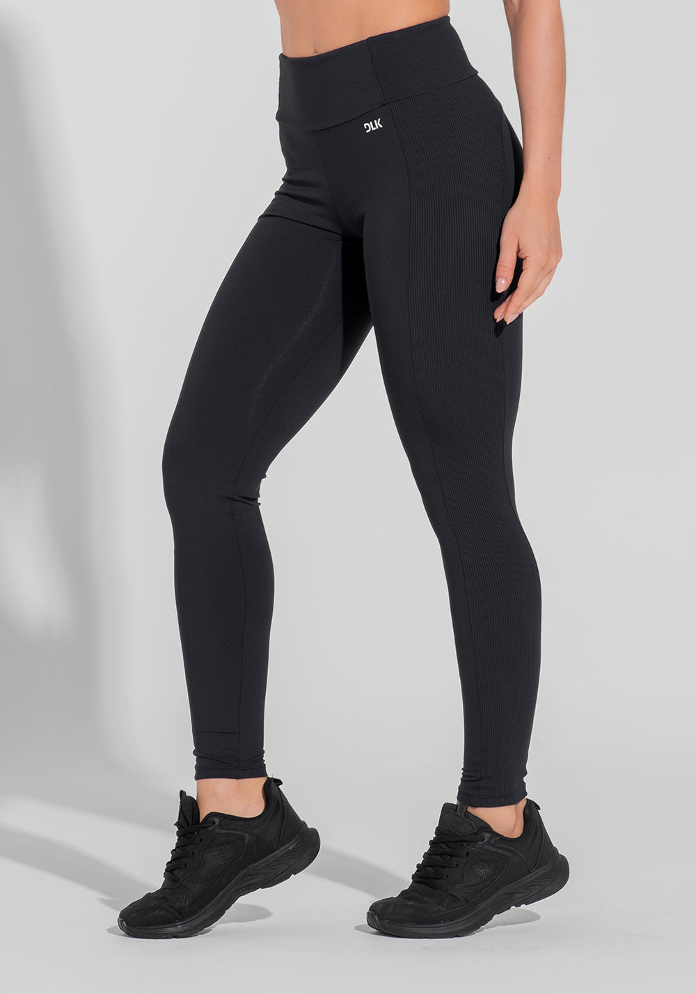 Legging Fitness Feminina Com Detalhe Canelado Motion Lines Dlk Preto