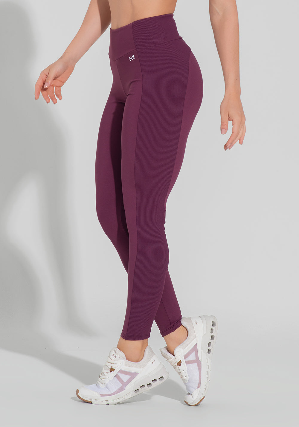 Legging Fitness Feminina Com Detalhe Canelado Motion Lines Dlk Vinho