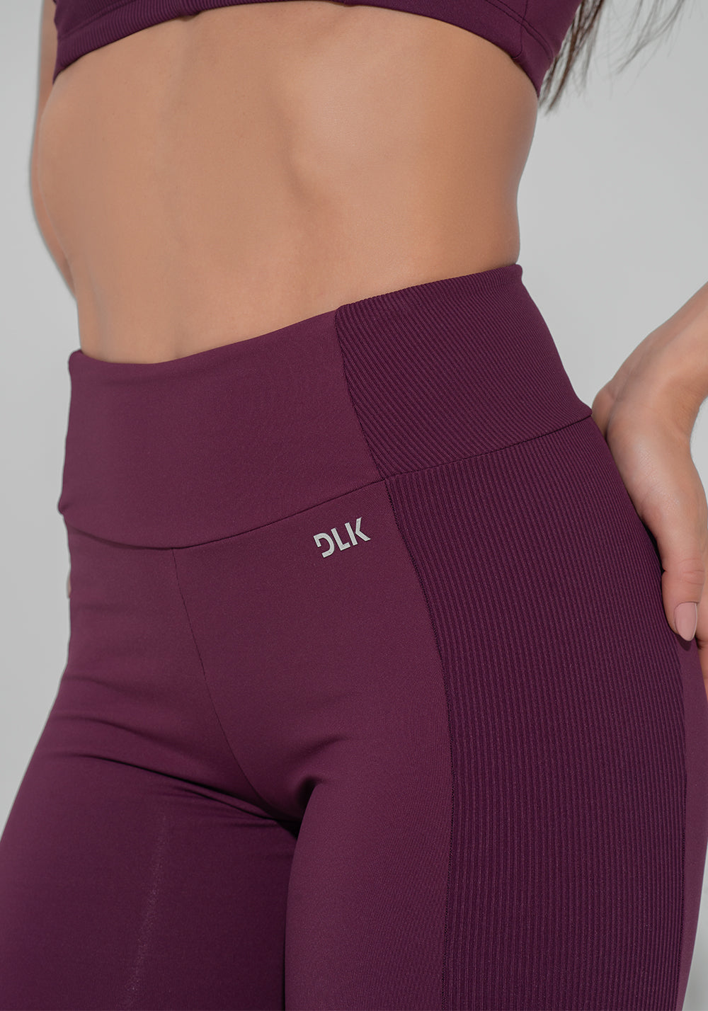 Legging Fitness Feminina Com Detalhe Canelado Motion Lines Dlk Vinho