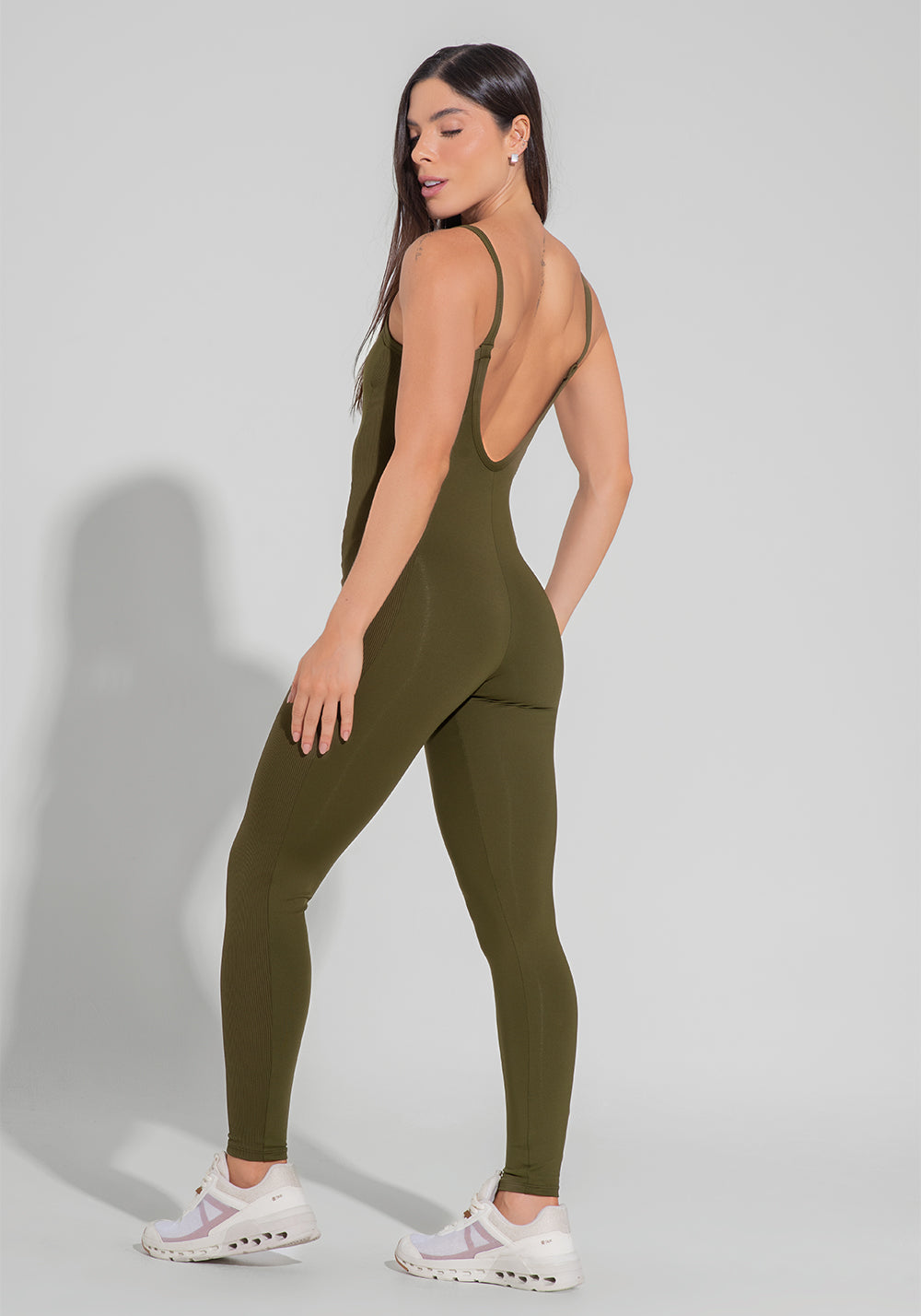 Macacão Fitness Feminino com Lateral Canelada Motion Lines Dlk Verde Oliva